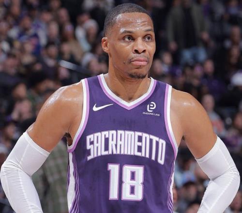 浓眉哥贡献,板击败灰熊,B体育,B体育官网,B体育直播,体育赛事直播,足球直播